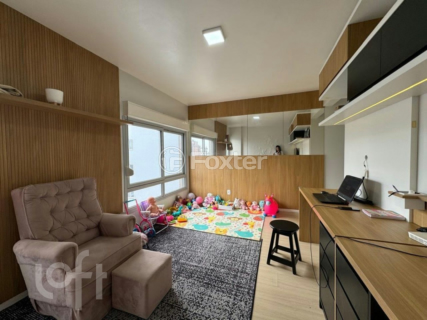 Image 7 - 828778