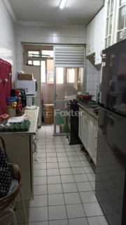Image 3 - 828852