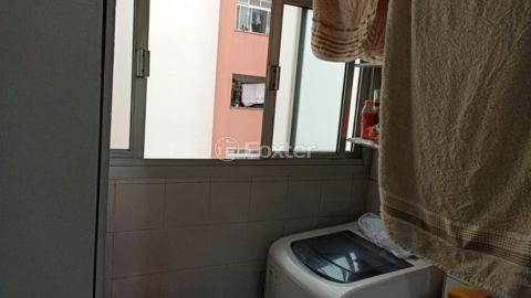 Image 4 - 828852