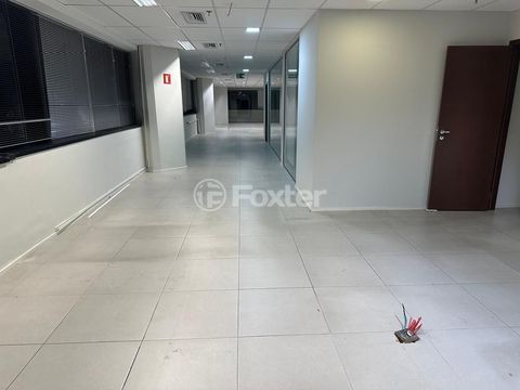 Image 3 - 828853