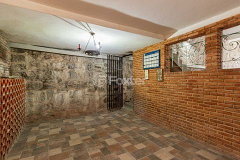 Image 47 - 830678