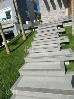 Image 7 - 830690