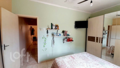 Image 38 - 830937