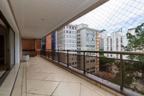Image 8 - 831989