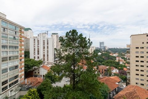 Image 13 - 831989