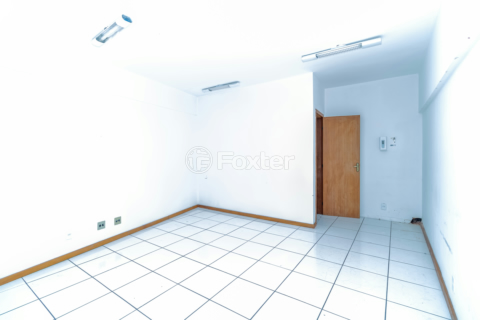 Image 3 - 832465
