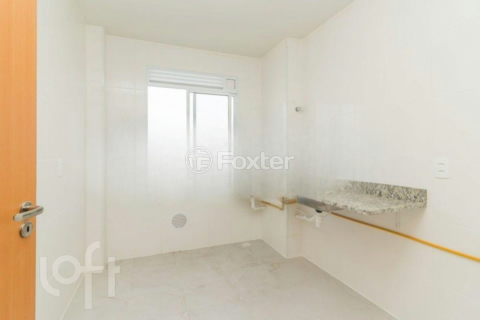 Image 7 - 832526