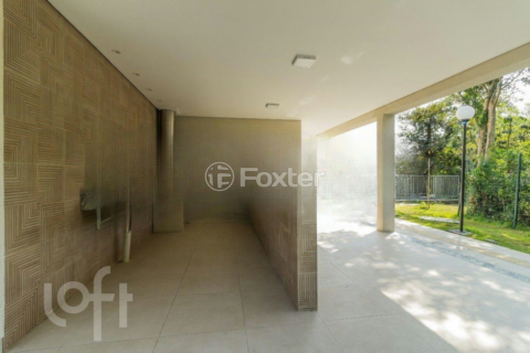 Image 30 - 832526
