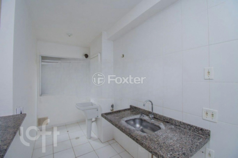 Image 7 - 832627