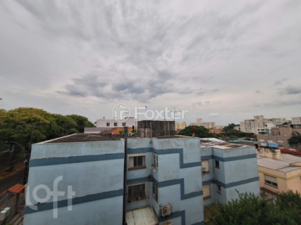 Image 9 - 832996