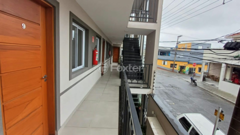 Image 9 - 833205