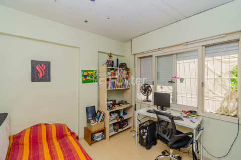 Image 9 - 833295