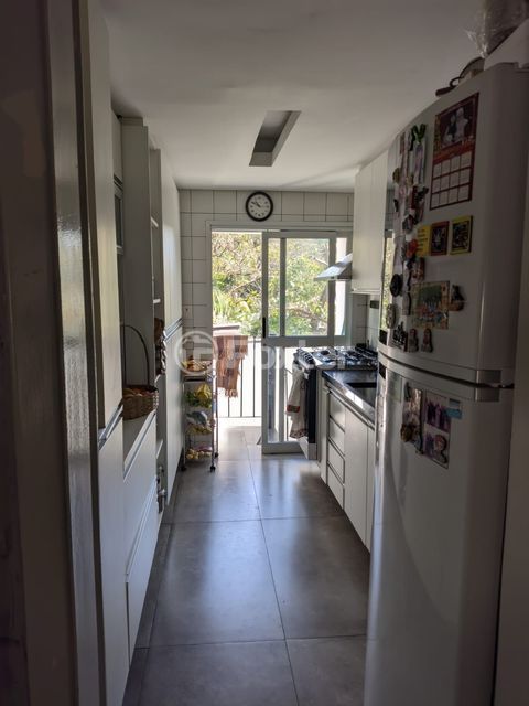Image 7 - 833584