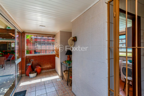 Image 40 - 833755