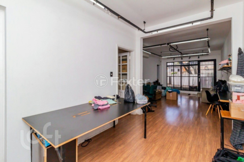 Image 3 - 834016