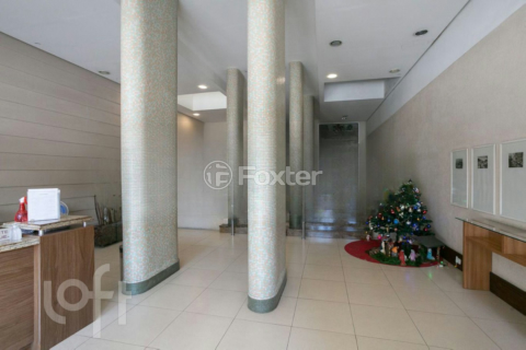 Image 3 - 834049
