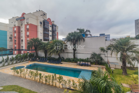 Image 8 - 834055
