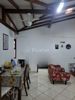 Image 4 - 834057