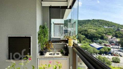 Image 9 - 834116