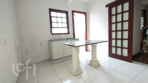 Image 24 - 834257