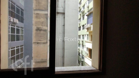 Image 17 - 834257