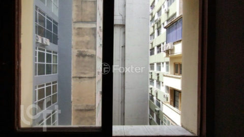 Image 12 - 834257