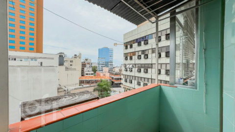 Image 16 - 834478