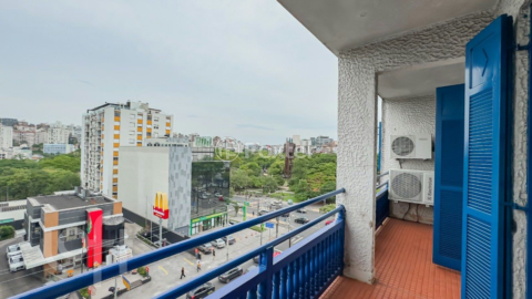 Image 25 - 834478
