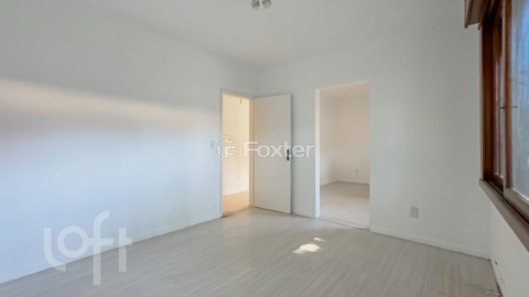 Image 24 - 834628