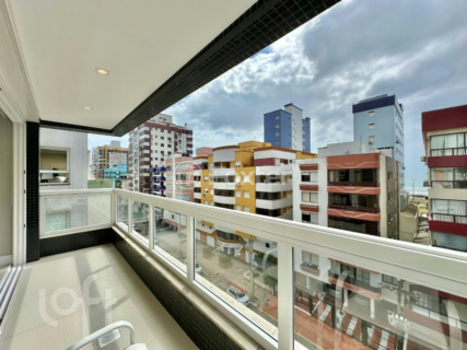 Image 11 - 834676
