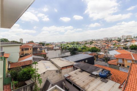 Image 10 - 834716