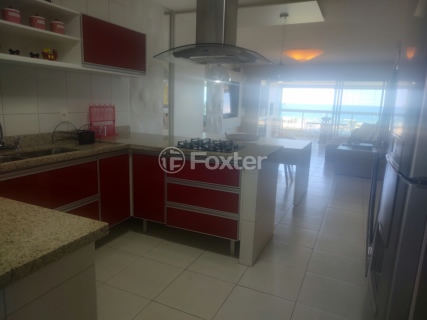 Image 30 - 834738