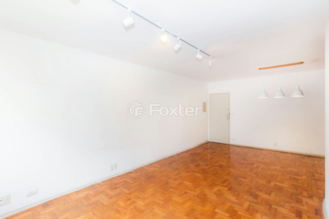 Image 3 - 834759