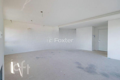 Image 3 - 834950