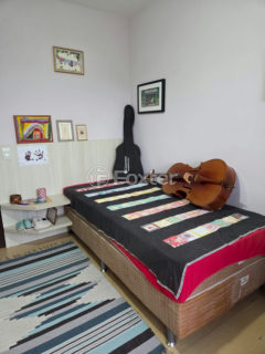 Image 19 - 834976