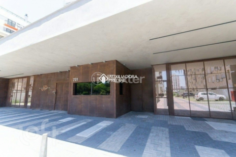 Image 41 - 835007