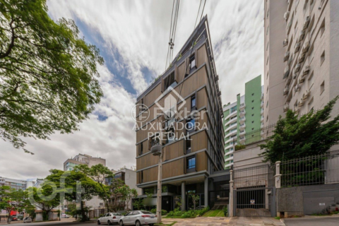 Image 29 - 835425