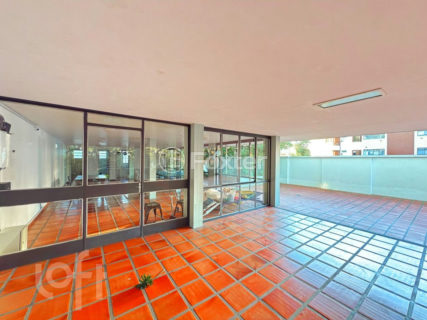 Image 42 - 835655