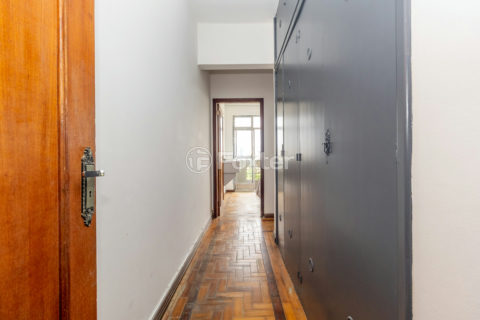 Image 25 - 835704