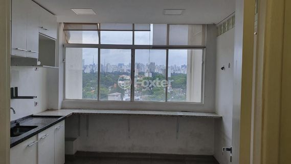 Image 6 - 836062