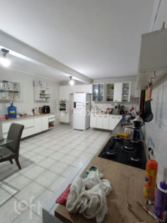 Image 9 - 836082