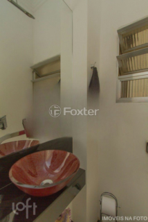 Image 8 - 836797