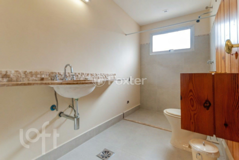 Image 9 - 837291