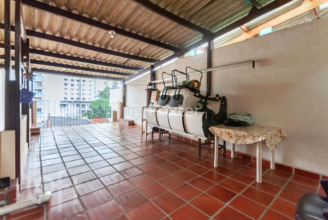 Image 23 - 837579