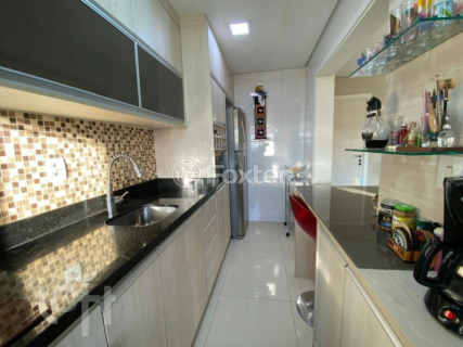 Image 9 - 837590