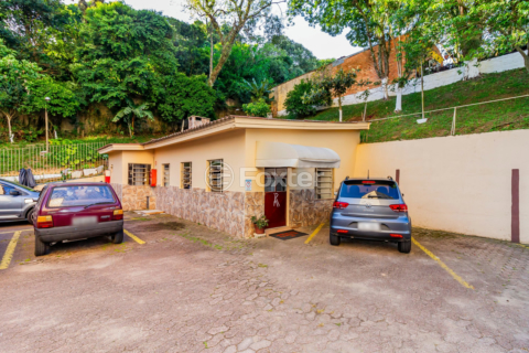 Image 22 - 838022