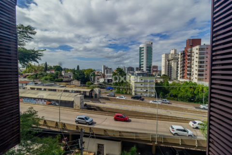 Image 12 - 838038