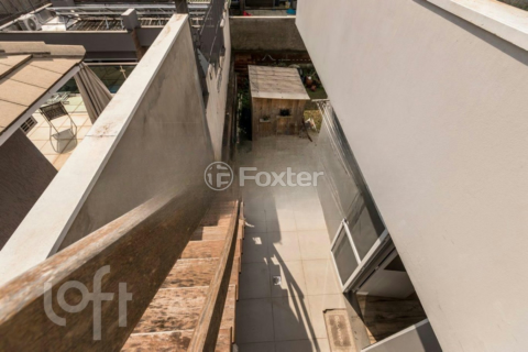 Image 17 - 838250