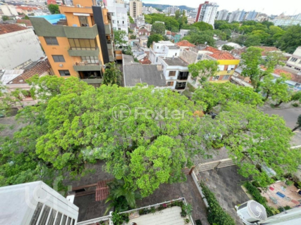 Image 25 - 838658