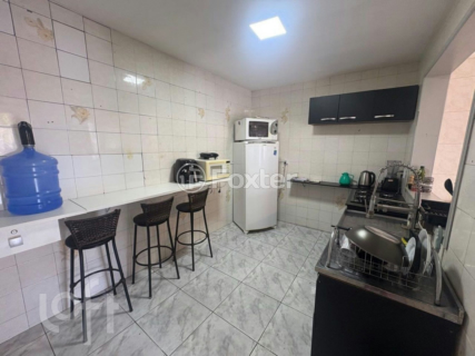Image 19 - 838992
